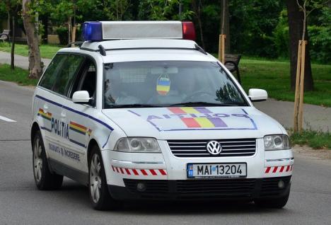 Un afacerist din Beiuş, prins beat la volan, se ascunde de procurorii care îl caută să-şi predea permisul
